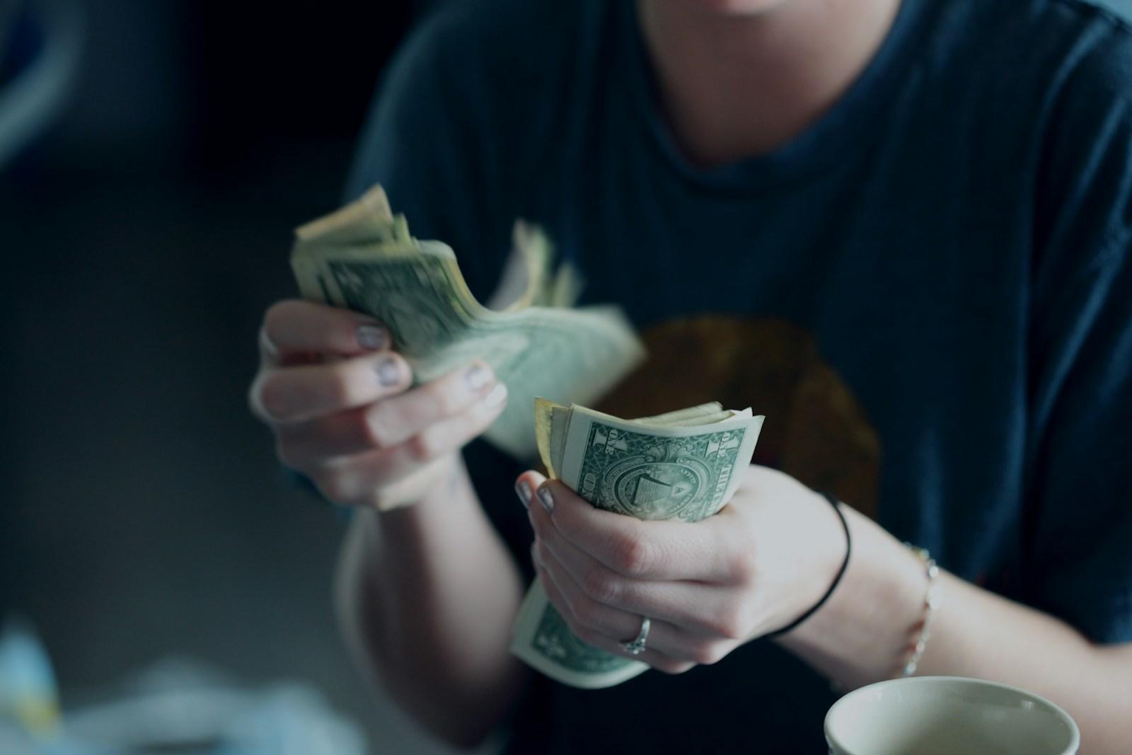 8 Ways to Earn Extra Income While Keeping Your Day Job